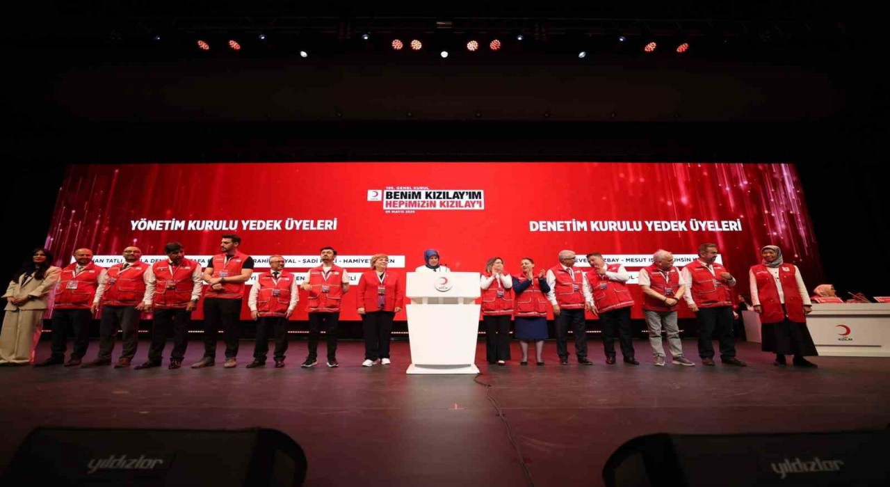Kütahyalı Semra Tozaraydın Kızılayın yeni yönetimde