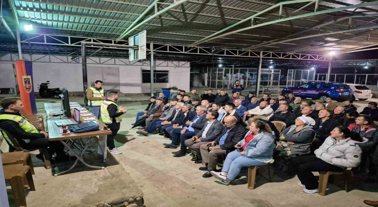 Mahalle sakinlerine ‘Siber Dolandırıcılık bilgilendirmesi