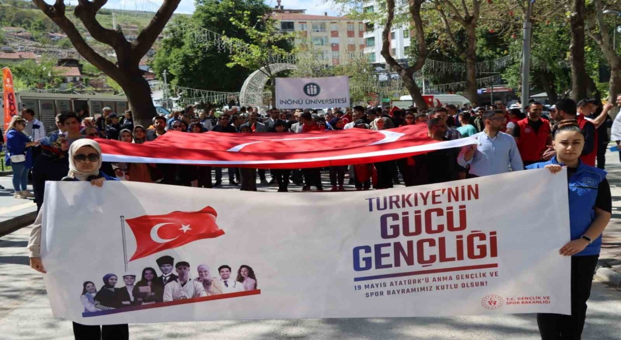 Malatyada Gençlik Haftası coşkusu başladı