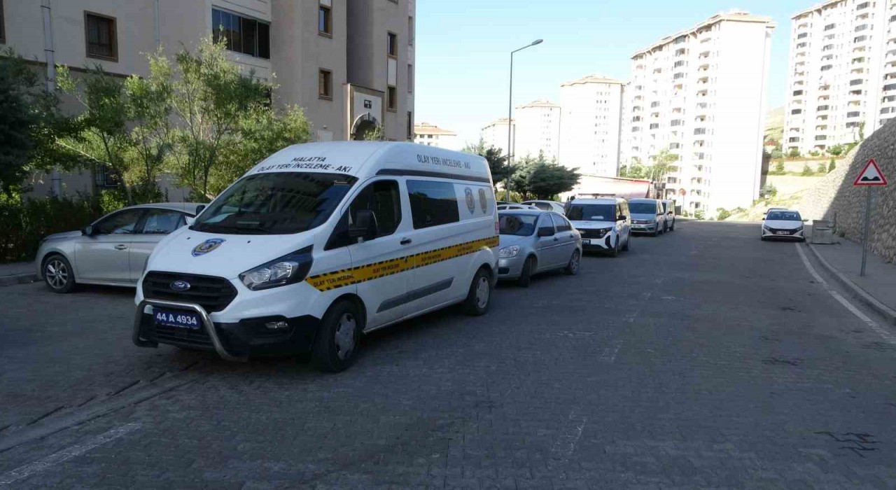 Malatyada yaşlı adam evinde başından vurulmuş halde bulundu