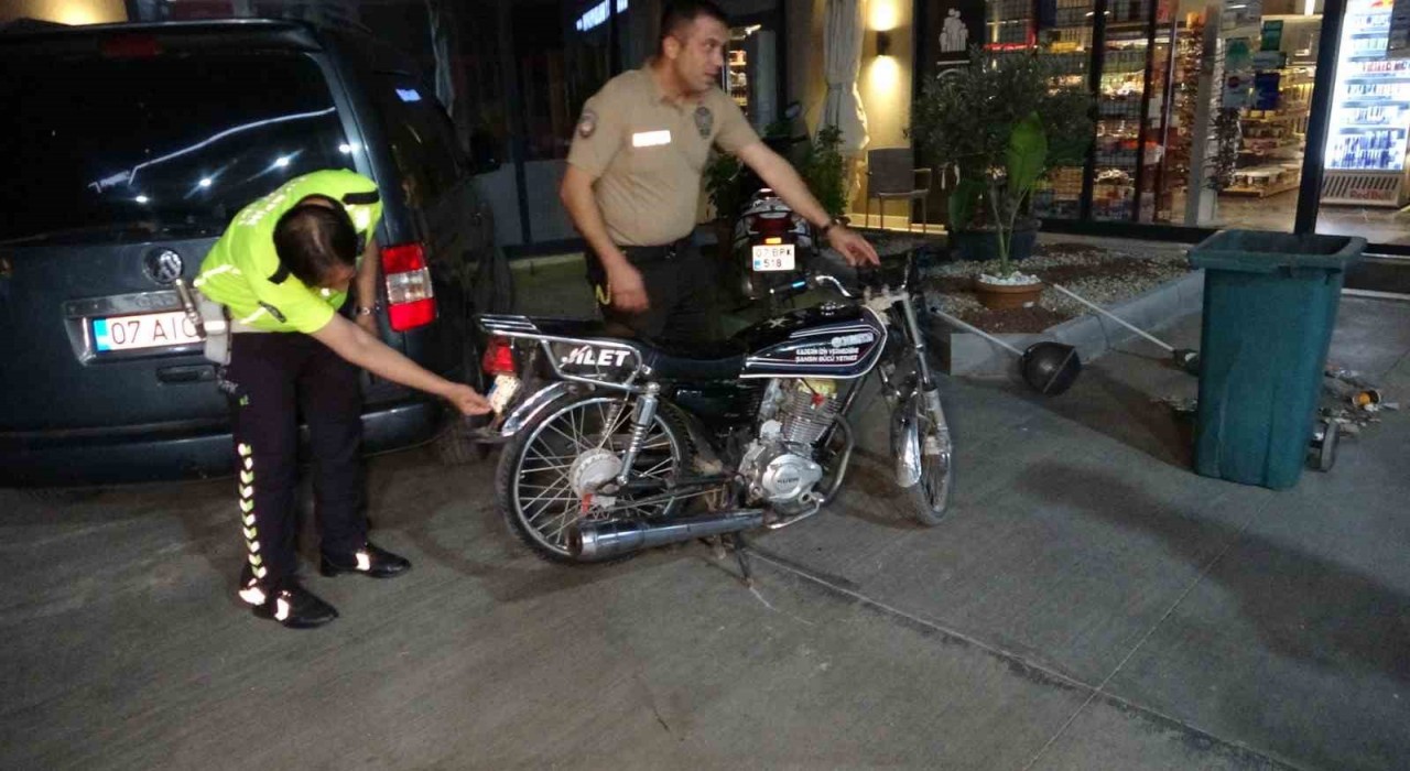 Manavgatta abartılı egzozlu ehliyetsiz iki motosikletliye 100 bin TL üzerinde ceza