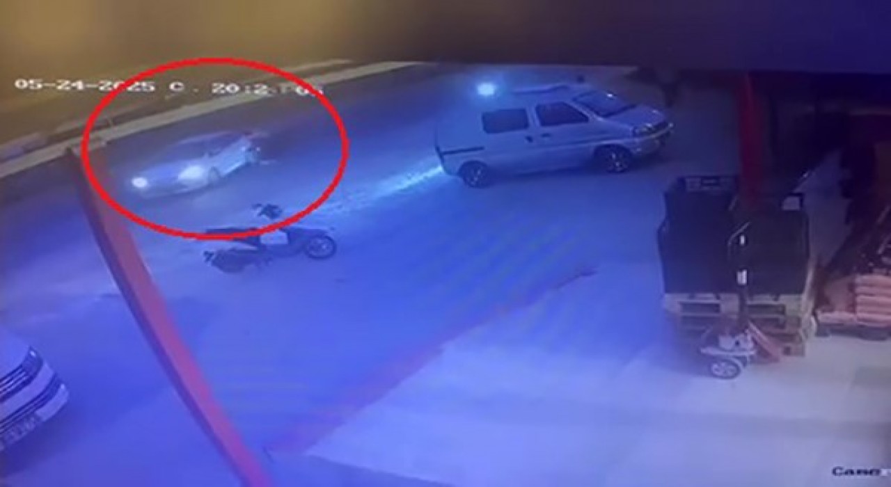 Manavgatta motosiklet otomobile çarptı: 1 yaralı