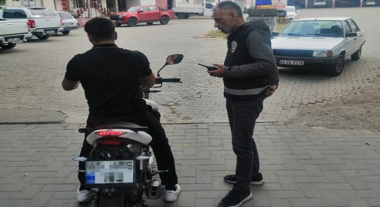 Manisada 257 motosiklet sürücüsüne ceza kesildi