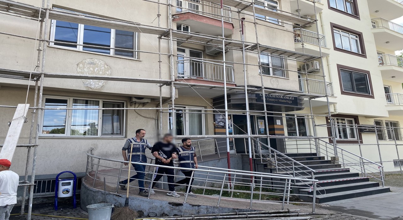 Manisada aracından uyuşturucu çıkan şahıs tutuklandı