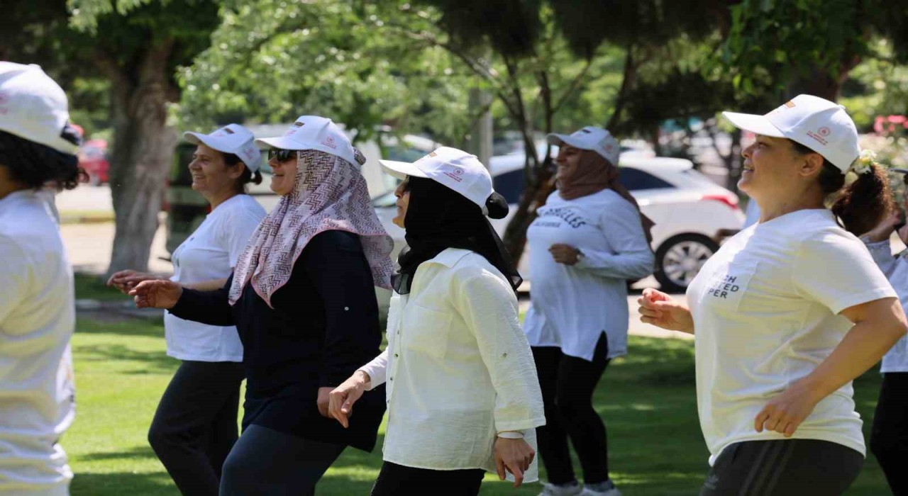 Manisada Sporla Güçlü Kadınlar projesi başladı