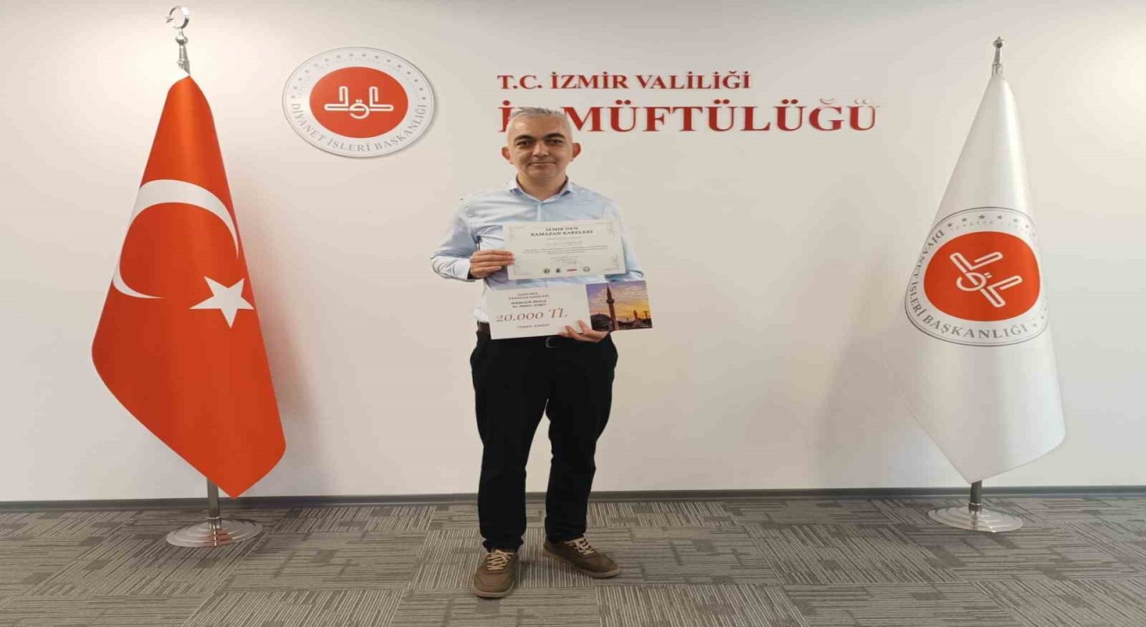 Manisalı Fotoğrafçı İzmirde ödülünü aldı