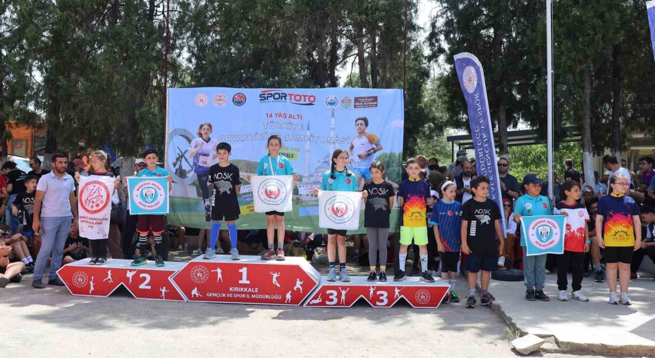 Manisalı sporculardan Oryantiring Türkiye Şampiyonasında büyük başarı