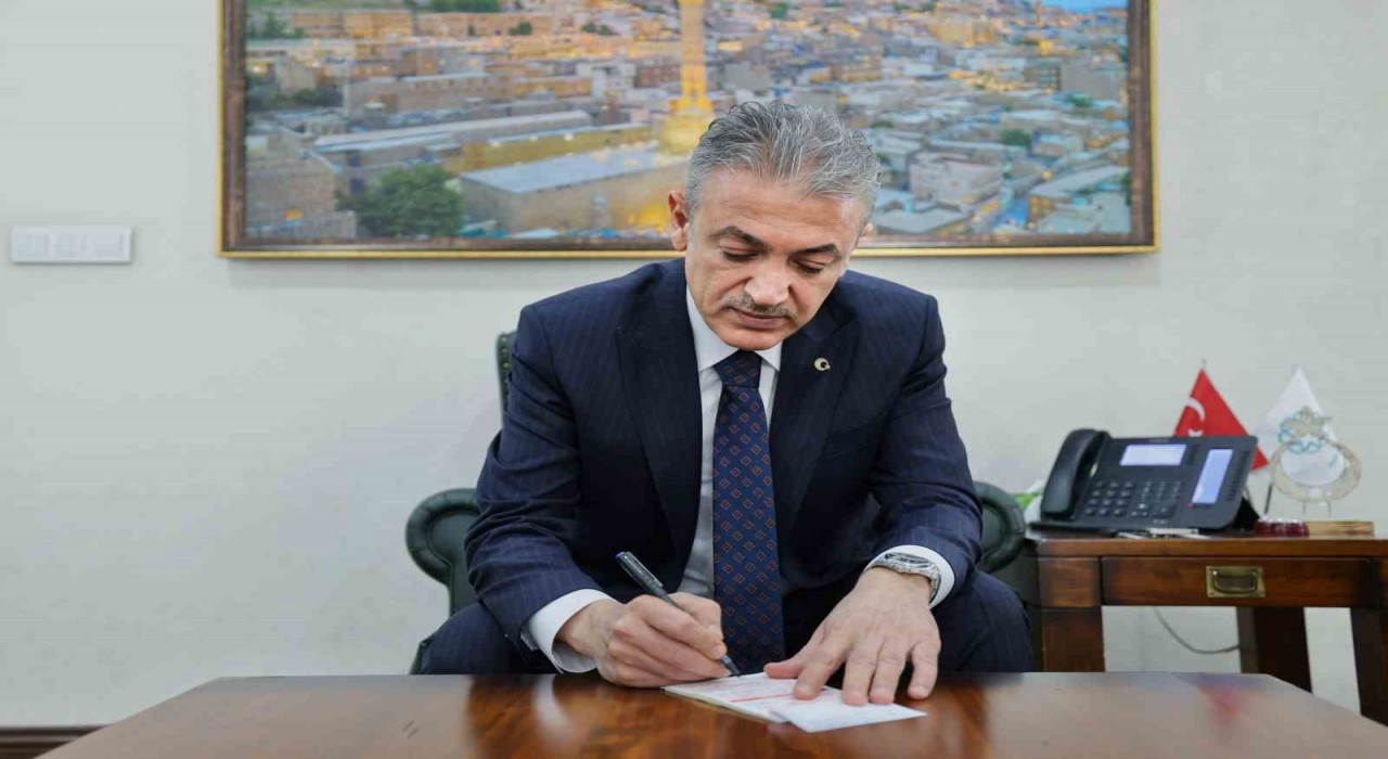 Mardin Valisi kurban vekaletini Gazzeye ulaştırılmak üzere TDV ‘ye verdi