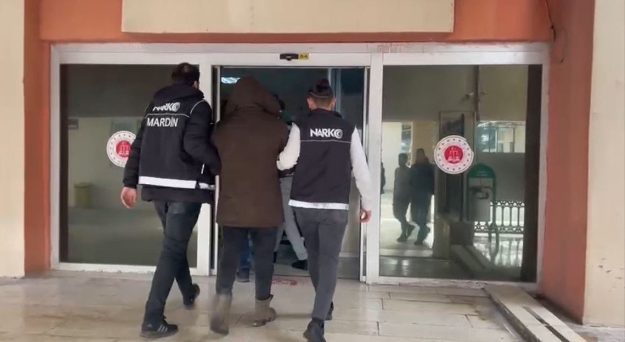 Mardinde 5 sokak satıcısı tutuklandı