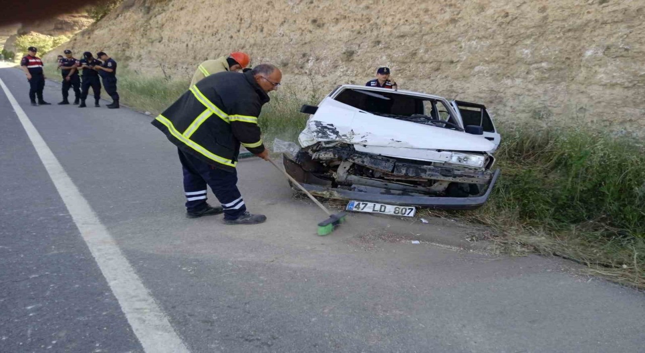 Mardinde iki otomobil çarpıştı: 8 yaralı