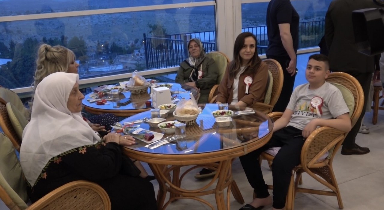 Mardinde Şehit Anneleri Buluşması programı düzenlendi