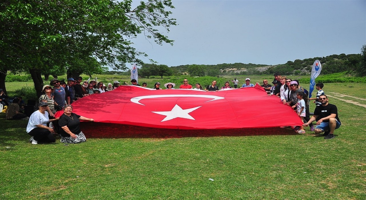 Marmara Adasında 150 kişi doğa için Yeşil Adımlar attı