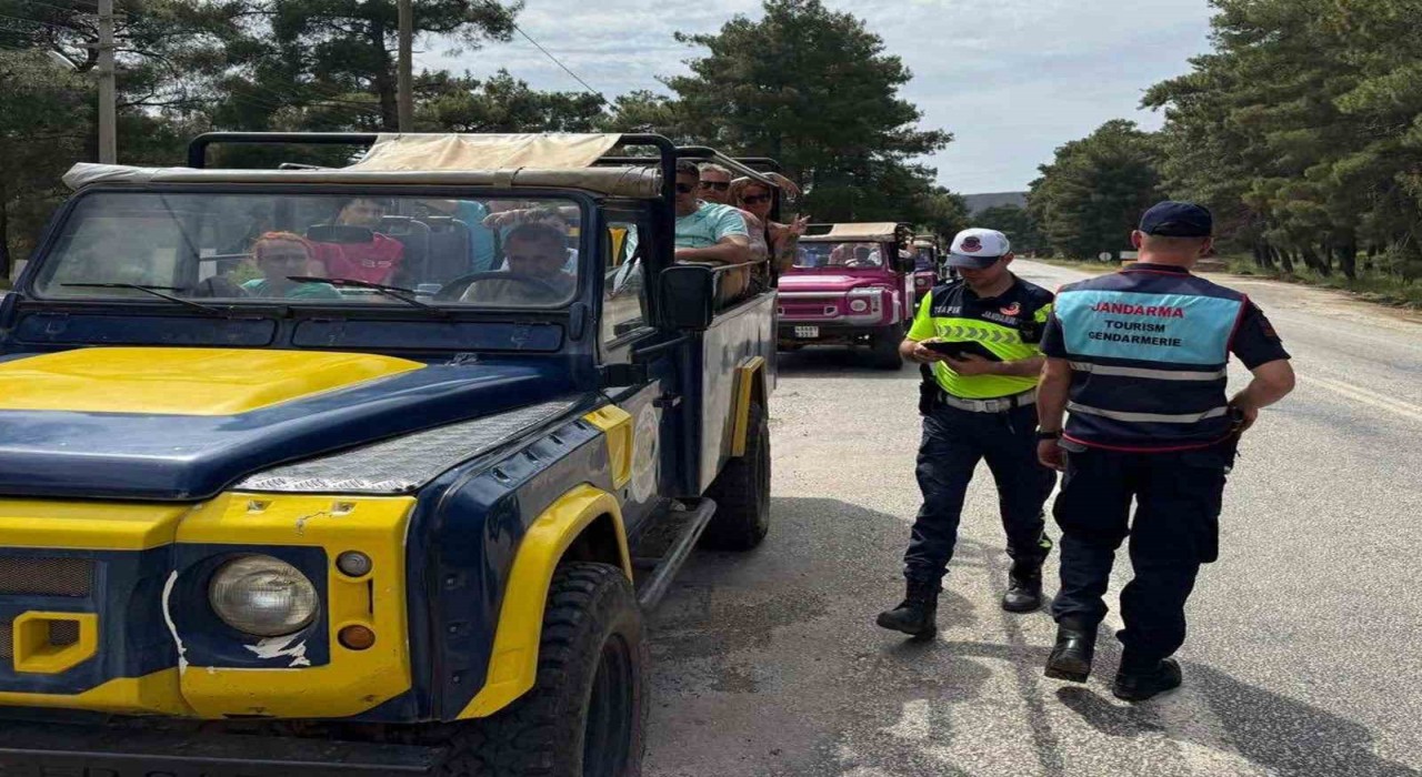 Marmariste Jeep Safari araçlarına Jandarma denetimi