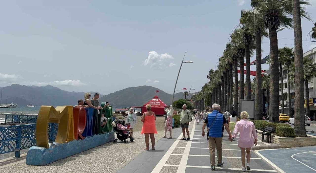 Marmariste kuvvetli rüzgar etkili oluyor