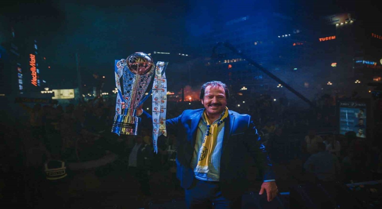 Mehmet Yiğinere Ankaragücünden Onursal Başkanlık ünvanı