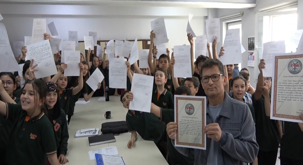 Mehmetçiğe yazdıkları mektuplara cevap geldi