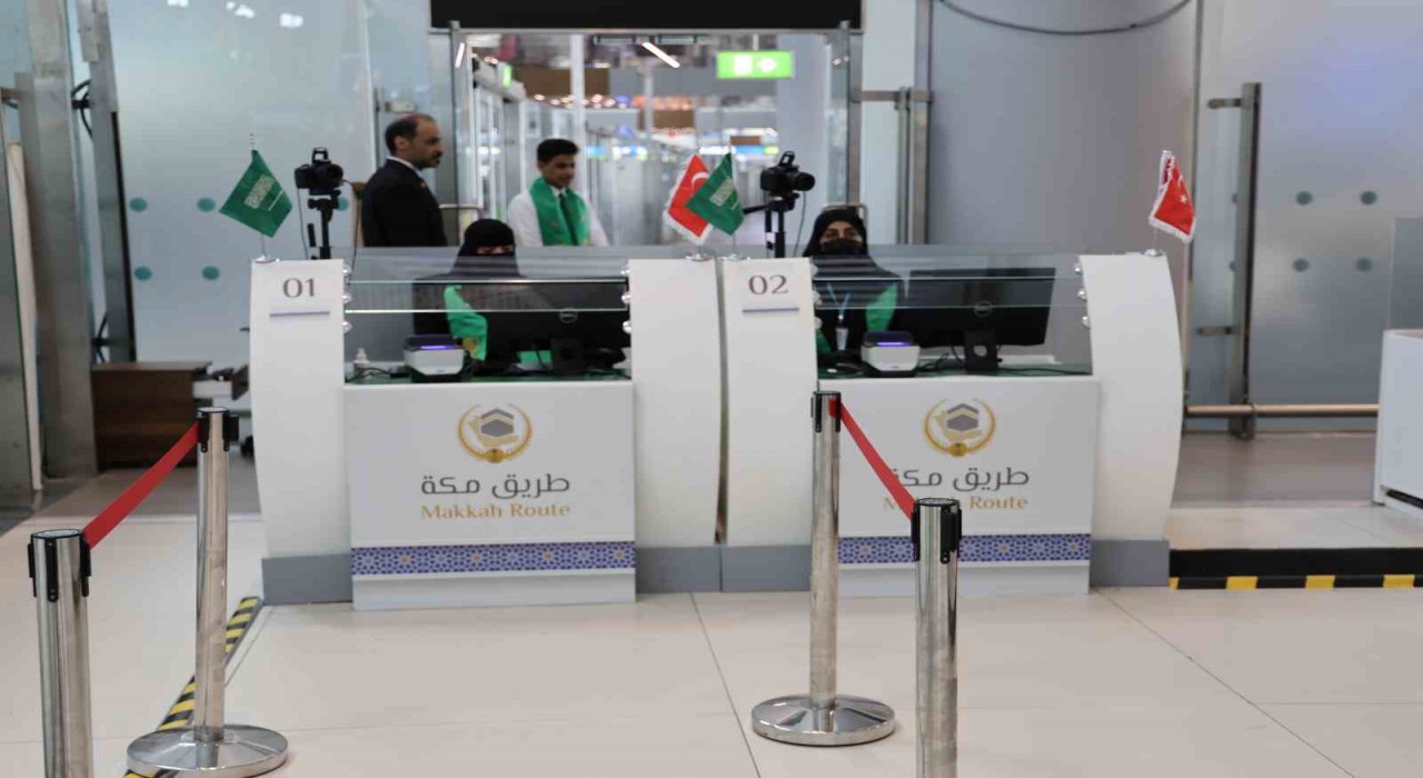 Mekke Yolu projesi ile hacı adayları İstanbul Havalimanından sorunsuz şekilde kutsal topraklara uğurlanıyor