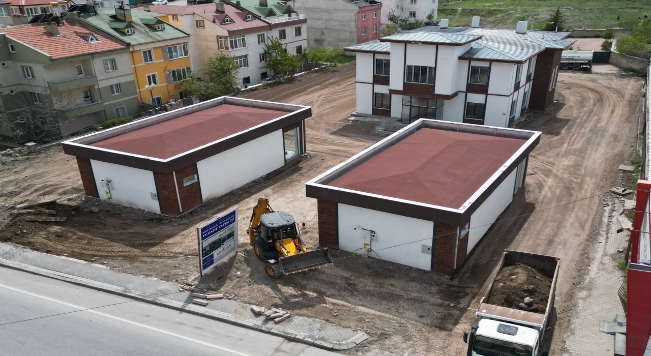 Melikgazide sağlık merkezlerine çevre düzenlemesi yapılıyor