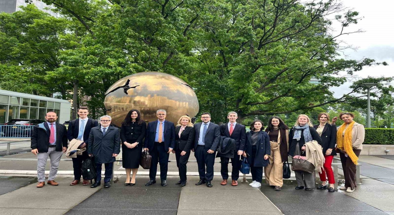 MHP Erzurum Milletvekili Kamil Aydın New Yorkta temaslarına devam ediyor