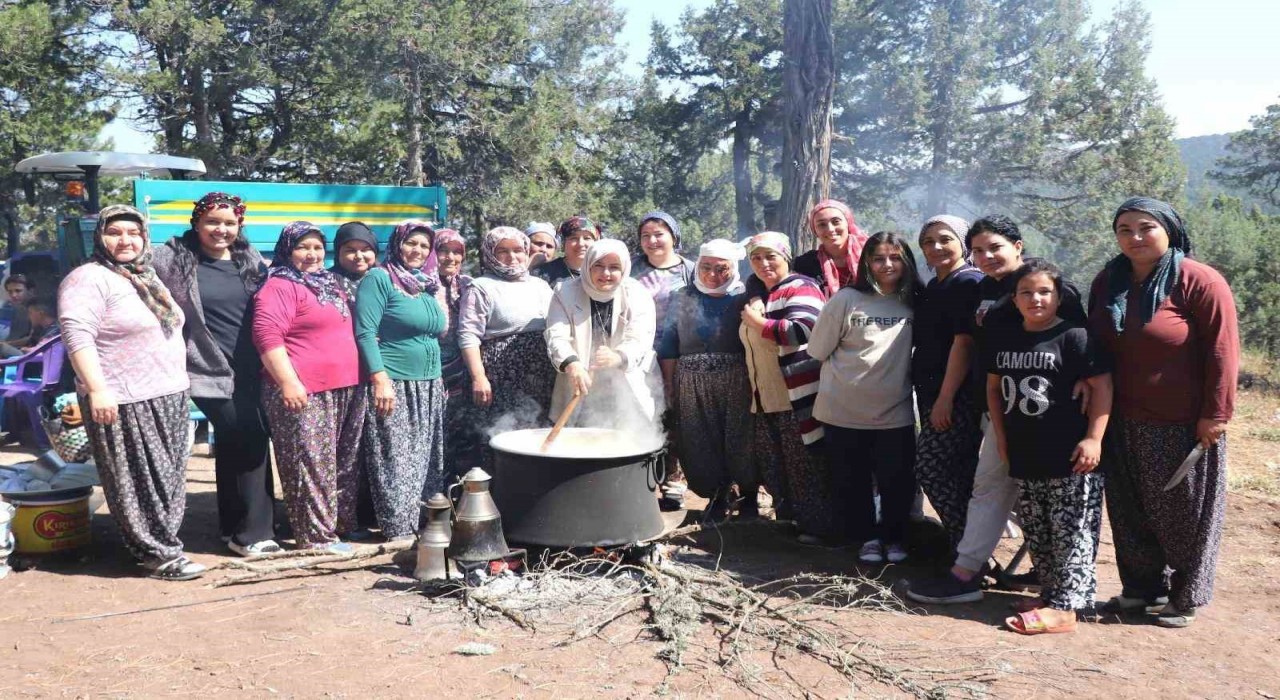 Milletvekili Ün: Anneler, bir milletin vicdanını ve geleceğini inşa eder
