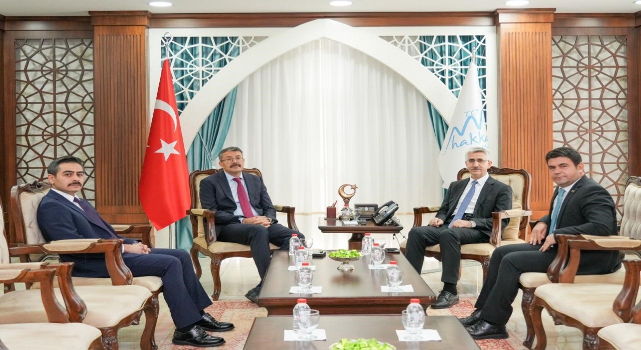 Milli Eğitim Bakan Yardımcısı Yılmaz Hakkaride