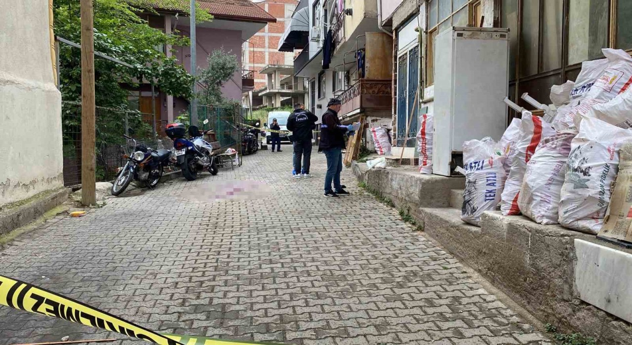 Miras kavgası sebebiyle ağabeyi tarafından vurulan kardeş hayatını kaybetti