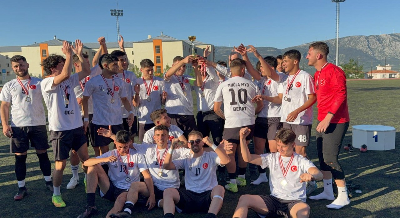 MSKÜ rektörlük kupası futbol turnuvası sonuçlandı