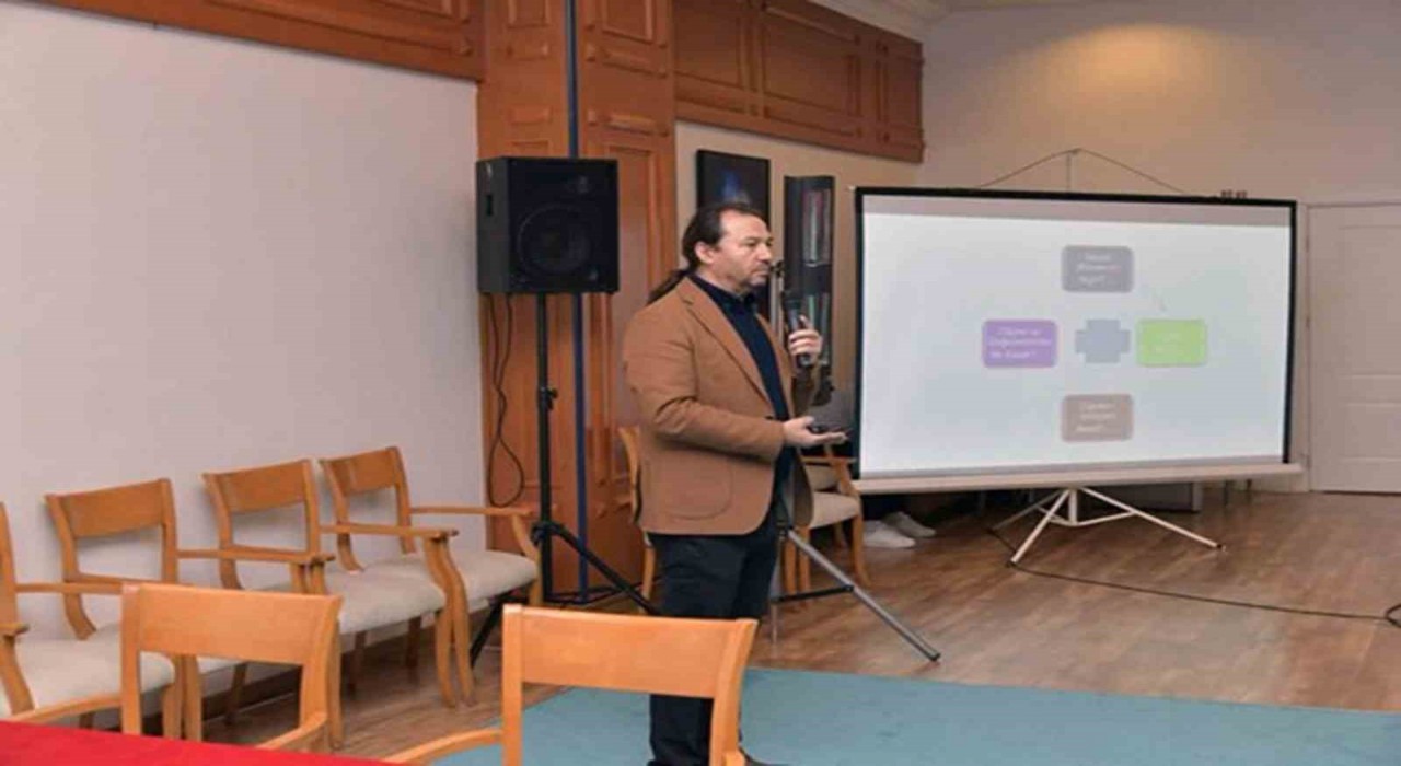 MSKÜde seminer dizisi: ‘Eğitim-Öğretim programlarında revizyon süreci