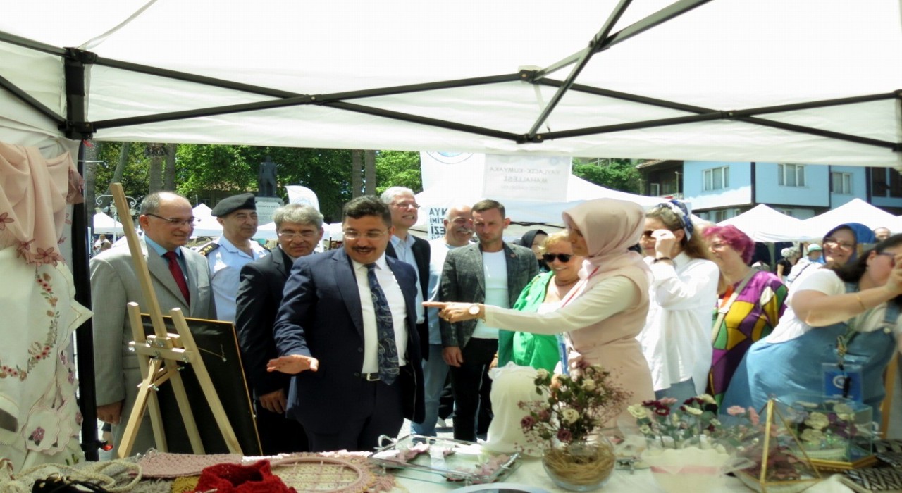 Mudanyanın kadınları hünerlerini sergiledi