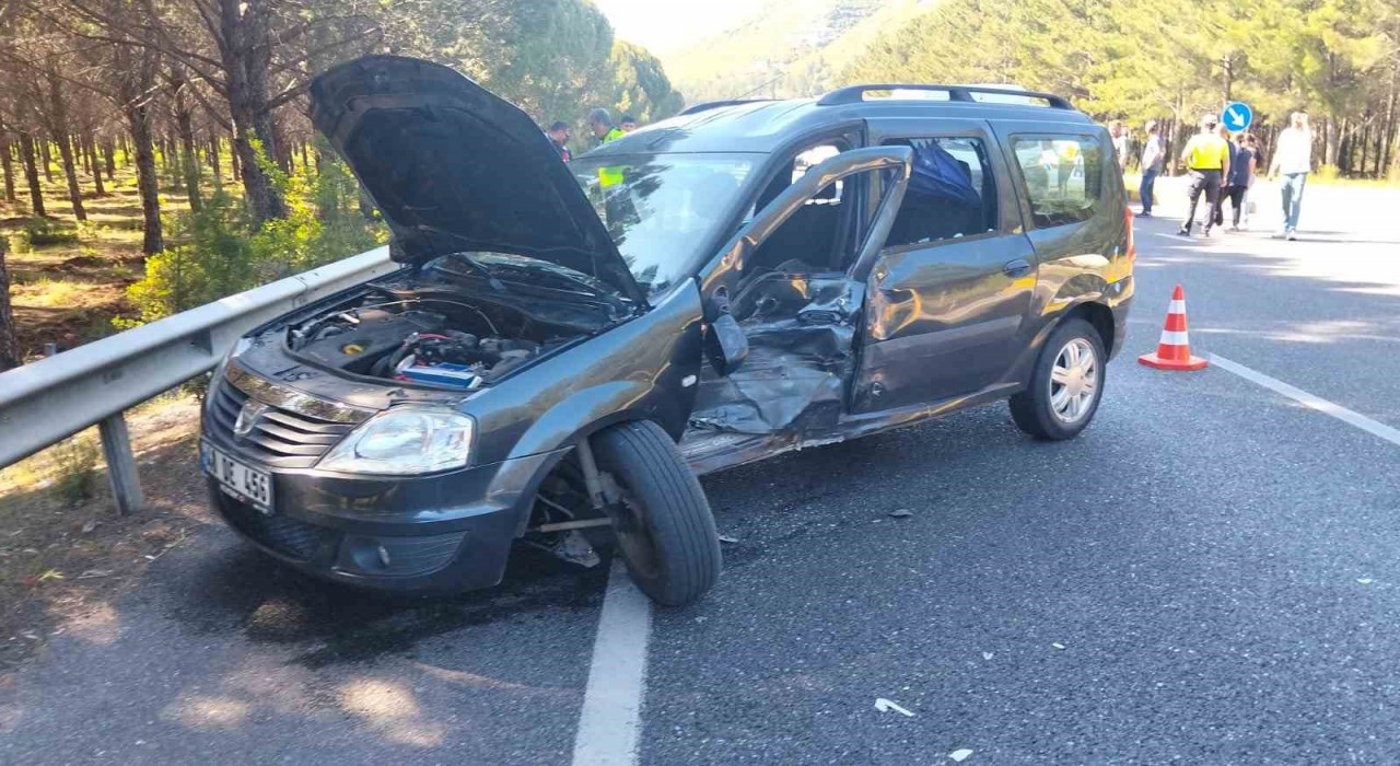 Muğlada trafik kazası: 2 yaralı