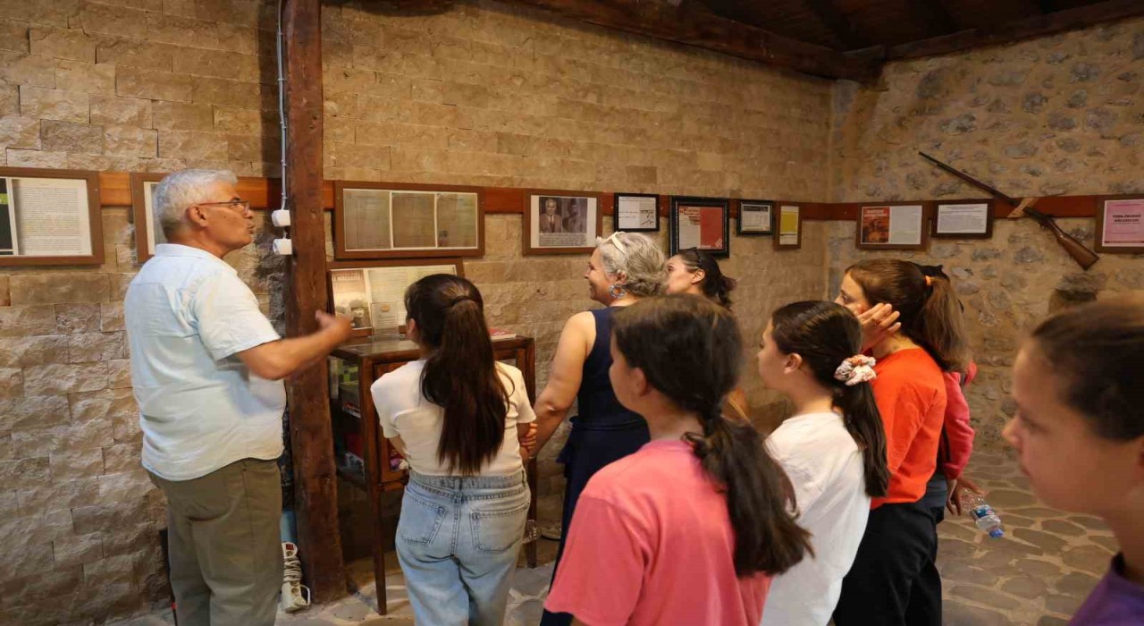 Müslümanlara yönelik mezalim, tarihi belgelerle sergileniyor