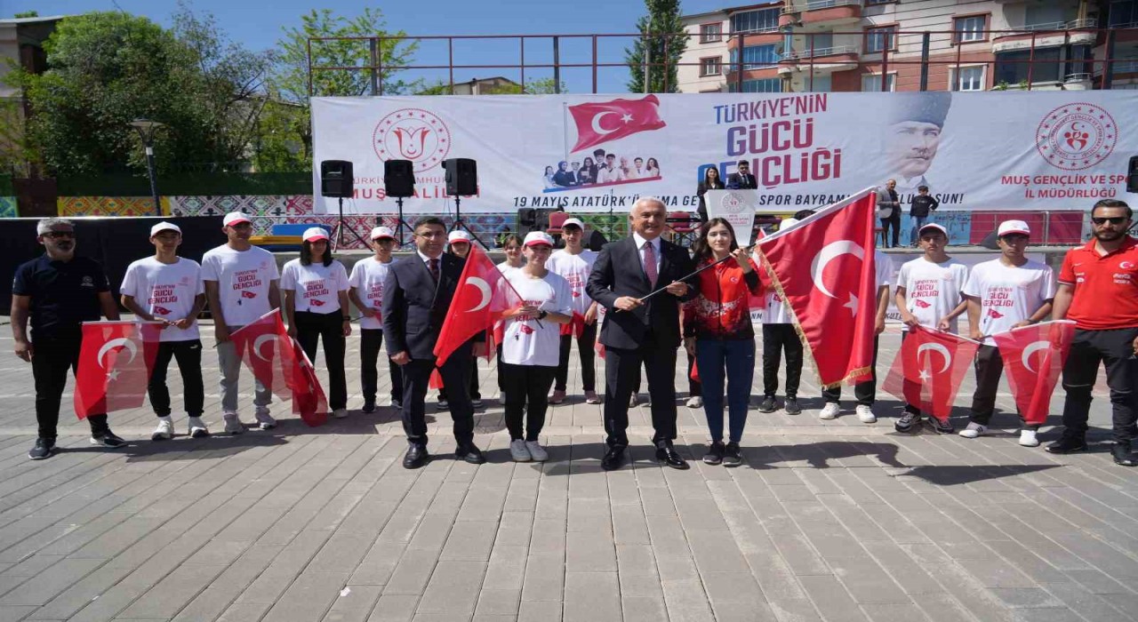 Muşta 19 Mayıs coşkusu