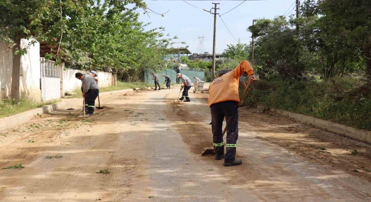 Nazillide yoğun yağış sonrası temizlik mesaisi