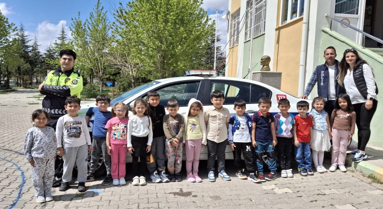 Niğdede öğrencilere trafik eğitimi verildi