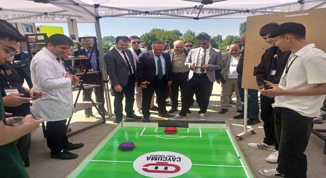 Nuran-Celal Gülşen MTALde Gençlik Haftası ve okul sergisi düzenlendi