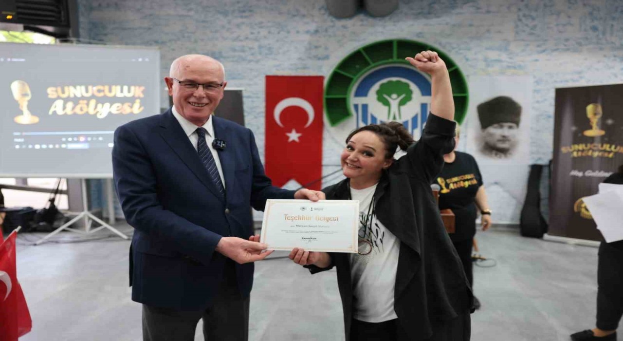 Odunpazarı Belediyesi Sunuculuk Atölyesinden mezuniyet coşkusu