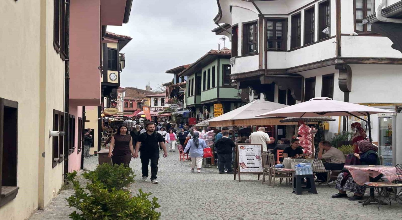 Odunpazarına yerli ve yabancı turistlerden yoğun ilgi