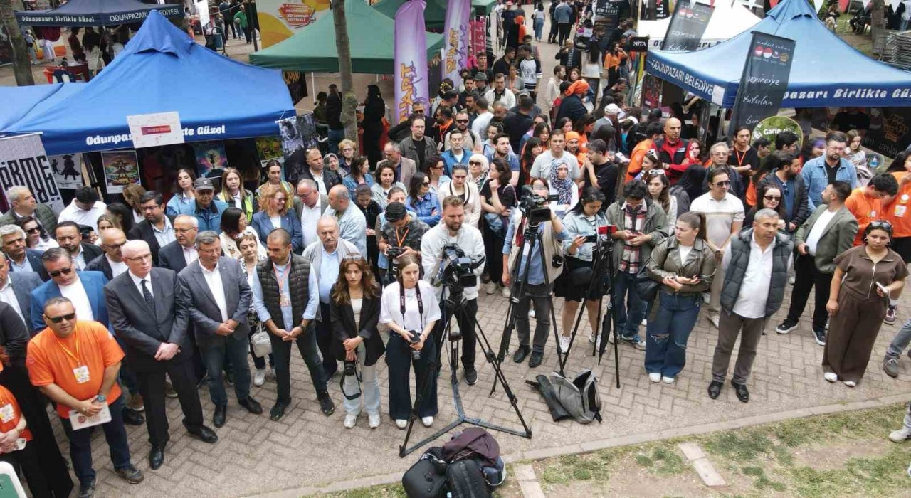 Odunpazarında gençlik rüzgarı: 4. Uluslararası Odunpazarı 3D Gençlik Festivali başladı