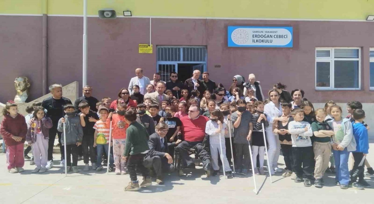 Öğrenciler engelli bireylerle empati köprüsü kurdu