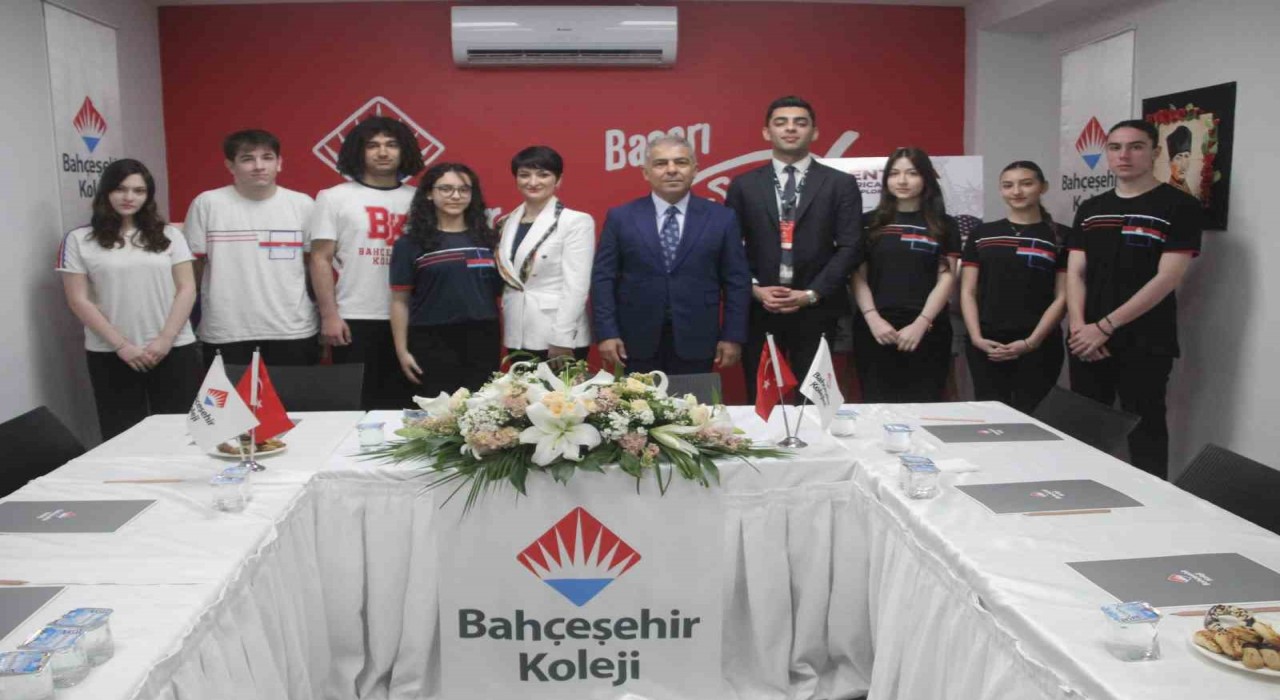 Ordu-Giresun Bahçeşehir Kolejinden dünya üniversitelerine rekor kabul