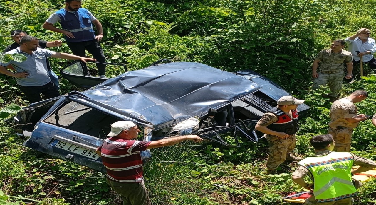Orduda otomobil 200 metrelik uçuruma yuvarlandı: 1 yaralı