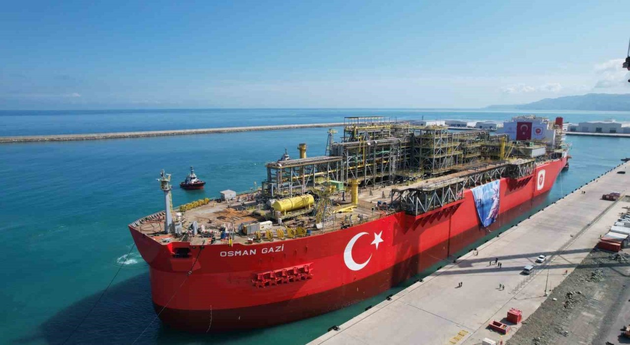 Osman Gazi Gemisi Filyos Limanında