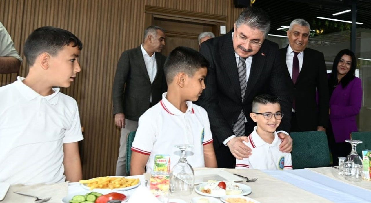 Osmaniye Valisi Yılmaz, Minik Öğrencilerle Kahvaltıda Buluştu