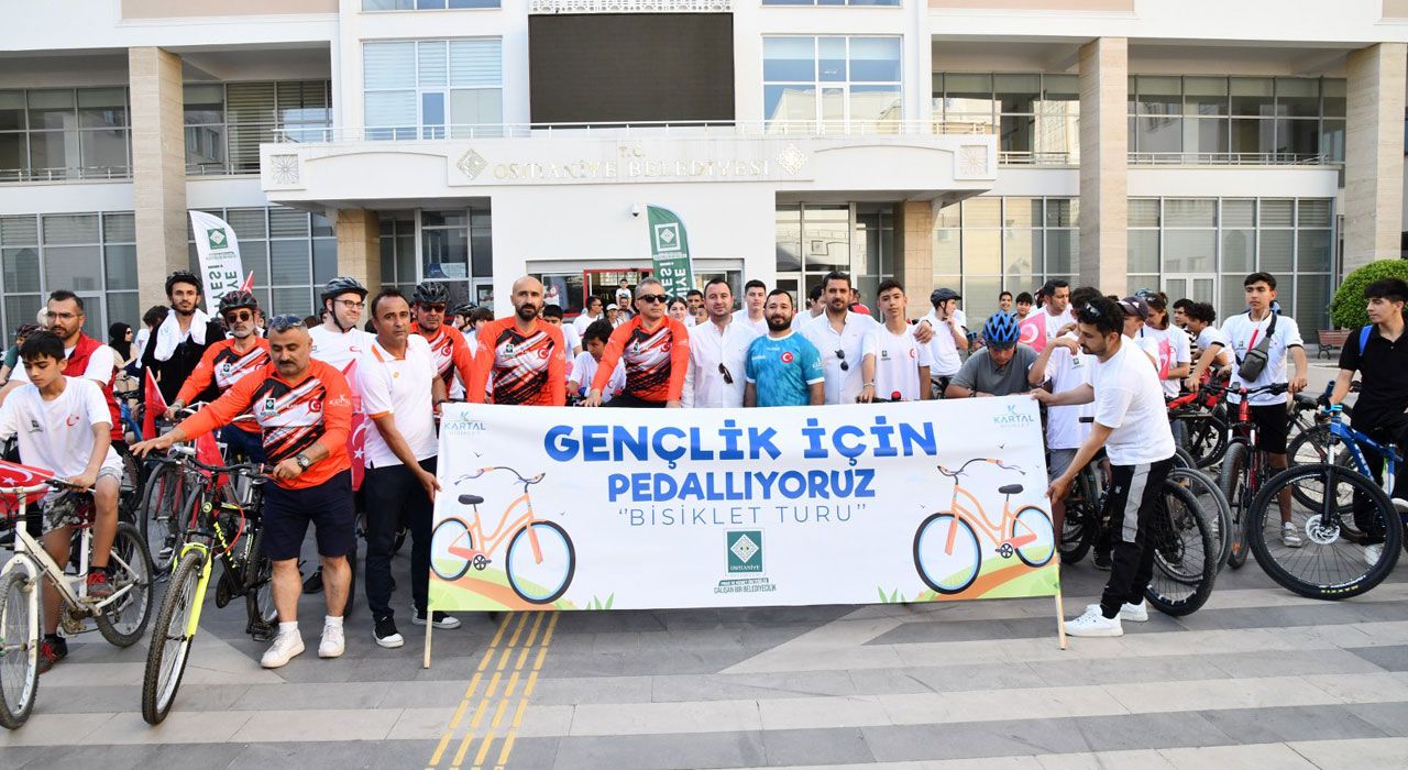 Osmaniye’de Bisiklet Tutkunları Gençlik İçin Pedal Çevirdi