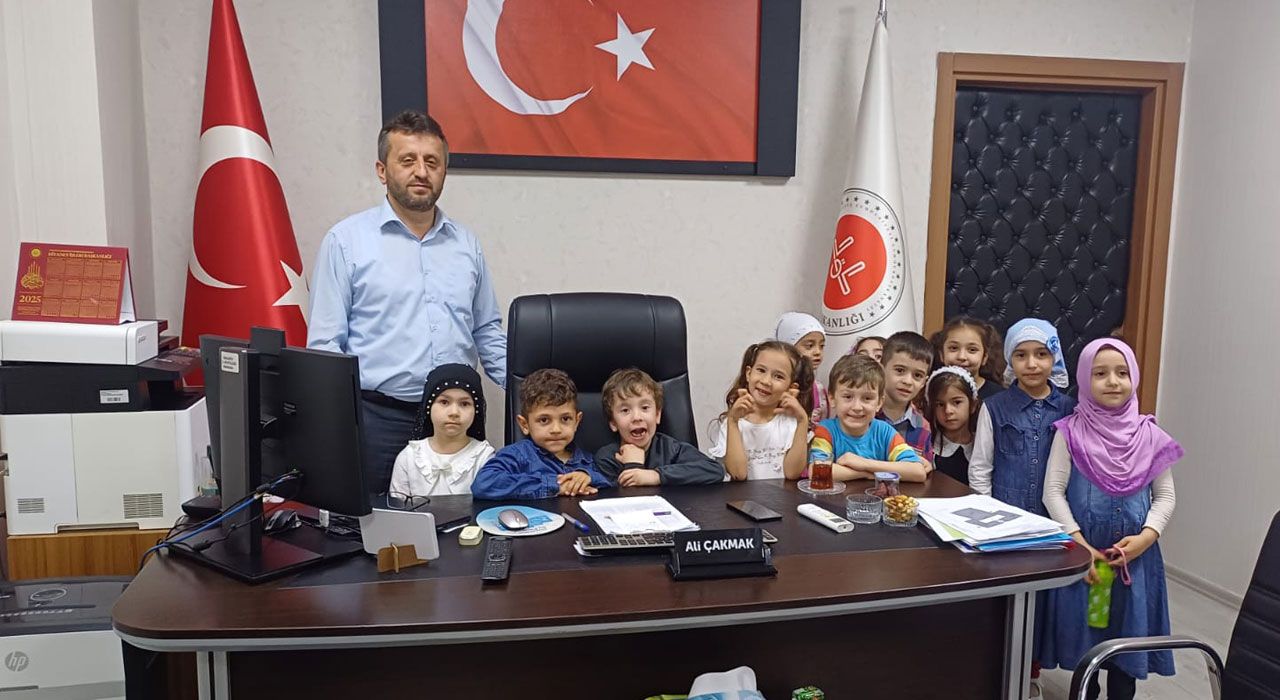 Osmaniye’de Kur’an Kursu Öğrencilerinden Gazze’ye Anlamlı Bağış