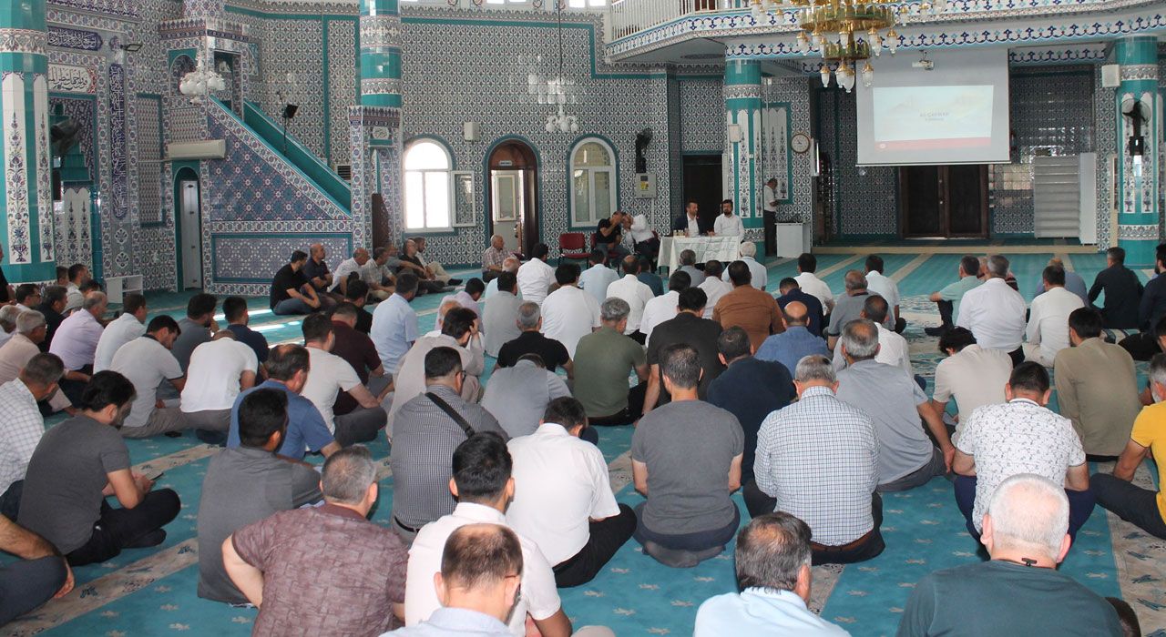 Osmaniye’de Yaz Kur’an Kursu Öğreticilerine Yönelik Seminer Gerçekleştirildi