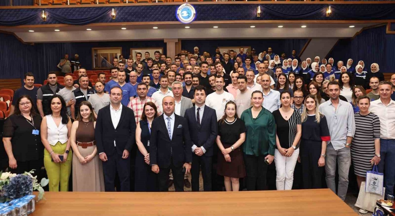 Oyuncu Uğur Uzunel, Marmarabirlik işçileriyle Rıfat Ilgazı konuştu