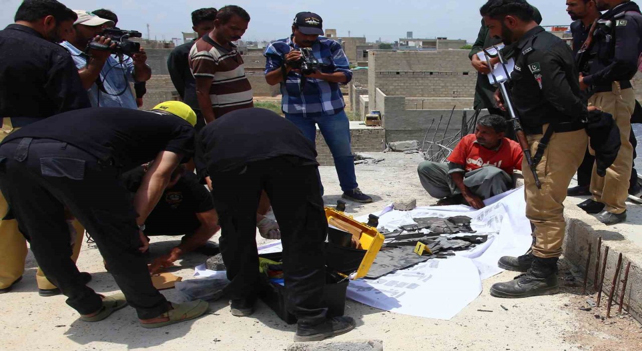 Pakistan ordusu: Hindistana ait 25 İHA etkisiz hale getirildi