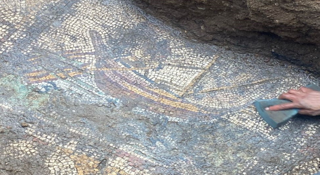 Papanın geleceğini açıkladığı İznikte Hz. İsa döneminden kaldığı iddia edilen mozaik bulundu