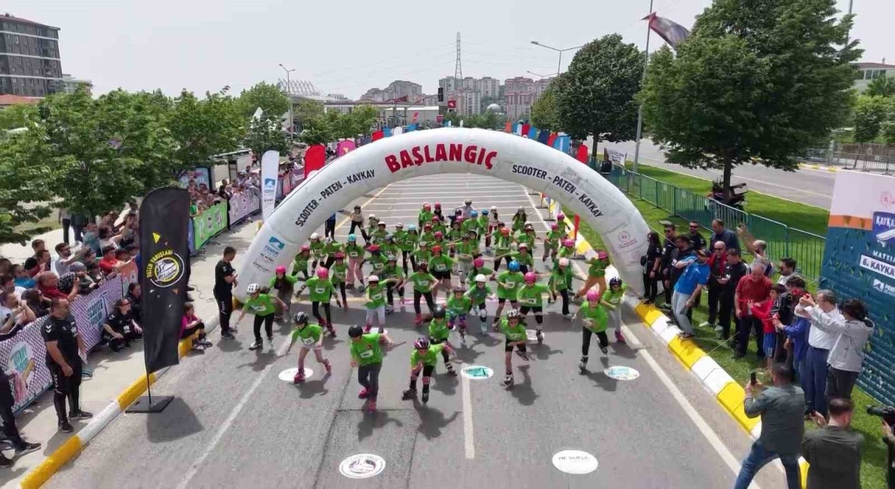 Pendikte ‘6. Kaykay, Paten ve Scooter Yarışları nefes kesti